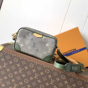 LV 트로카데로 미니 핸드백