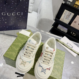 GUCCI 스니커즈 신상 컬러