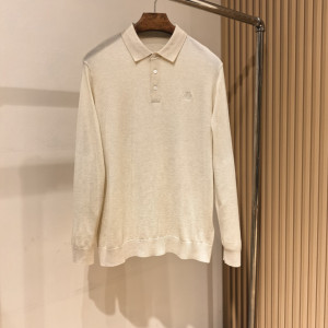 살구색 여성 의류