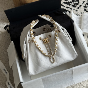 HOBO 퀼팅 버킷백 25